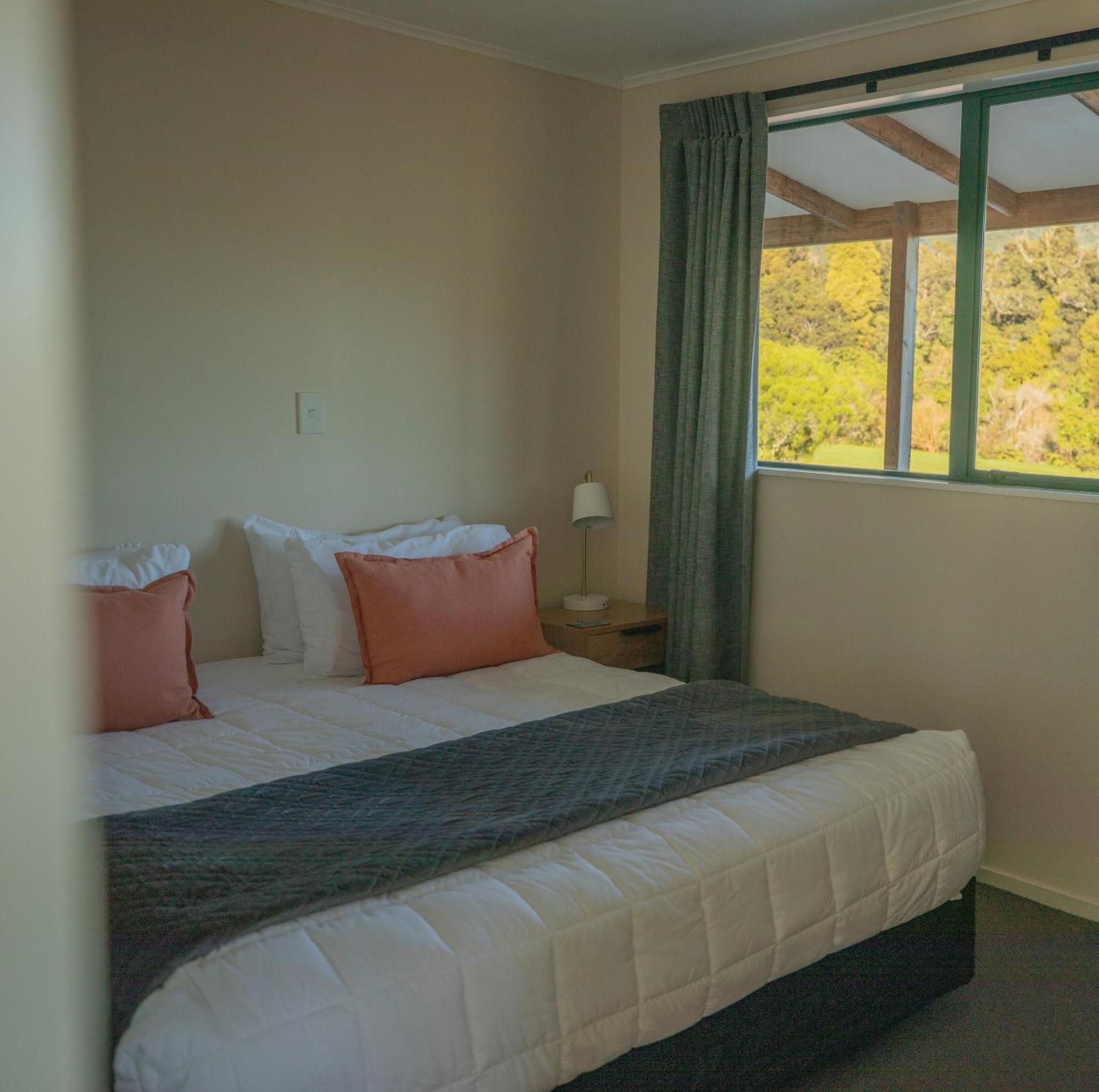 Rainforest Motel Fox Glacier Zewnętrze zdjęcie