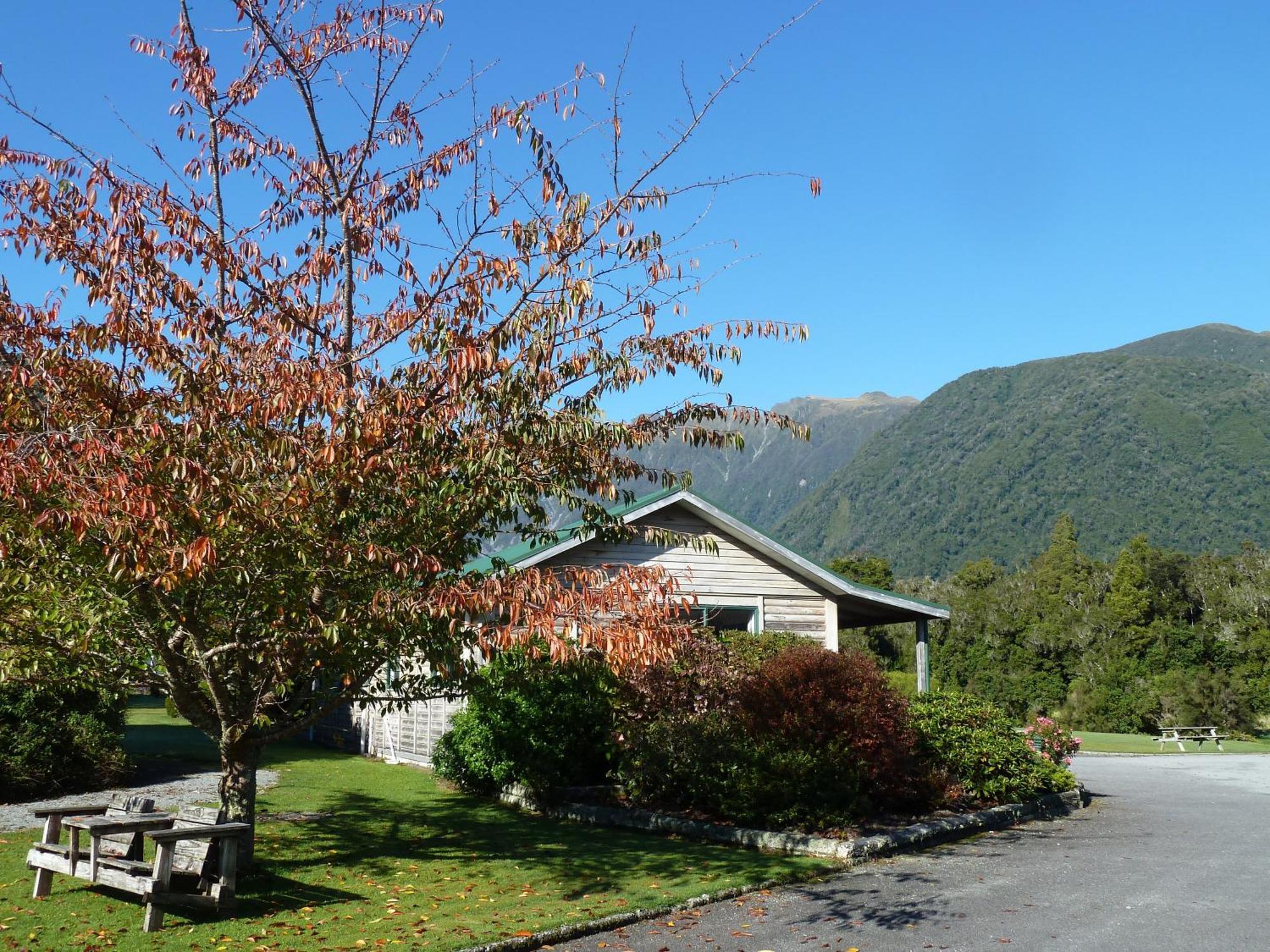 Rainforest Motel Fox Glacier Zewnętrze zdjęcie