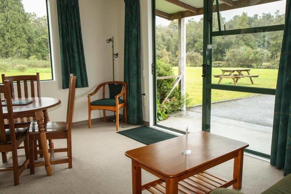 Rainforest Motel Fox Glacier Zewnętrze zdjęcie
